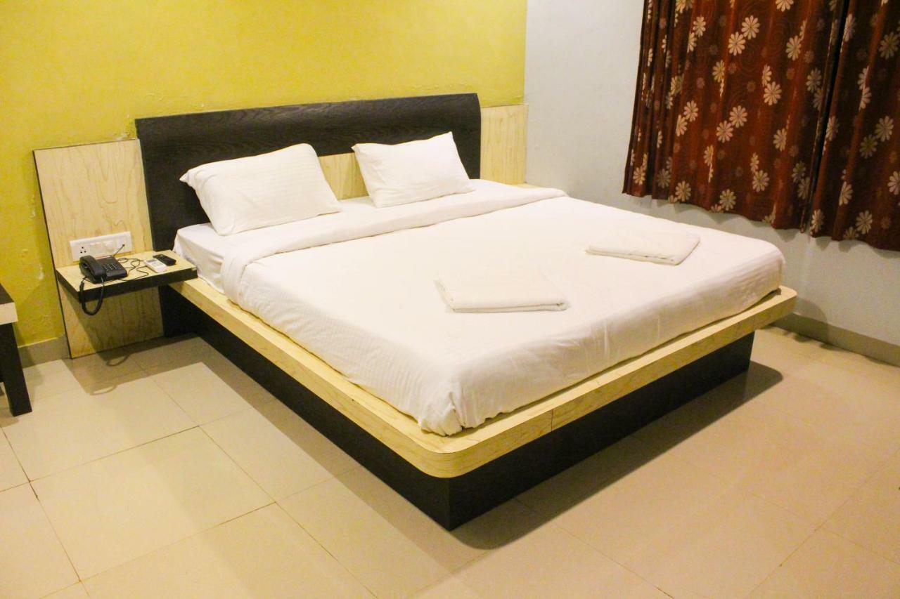 Golden Valley Resort Mahābaleshwar Buitenkant foto
