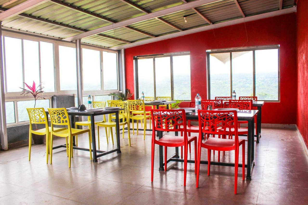 Golden Valley Resort Mahābaleshwar Buitenkant foto